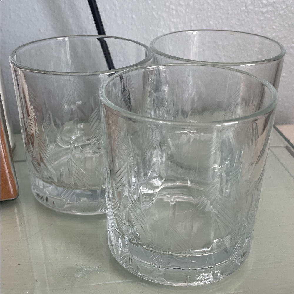 Crystal-Clear Glass Tumbler Set